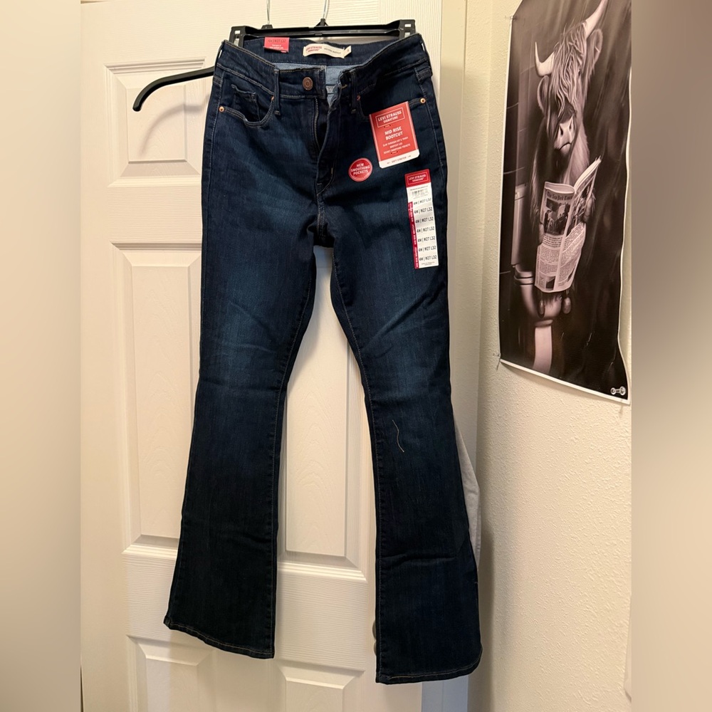 Levi's Dark Indigo Women's Flare Jeans